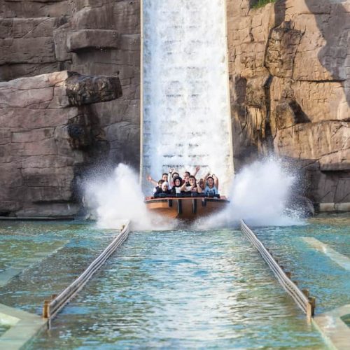 DISNEY-PARK-olzk3a5s92bod6lwu4a87cp1l5m9yow9f5sj99cfwo